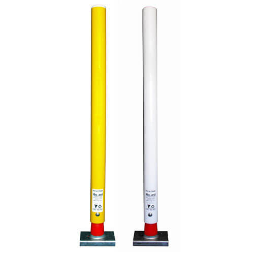 2-flexible-posts-yellow-white